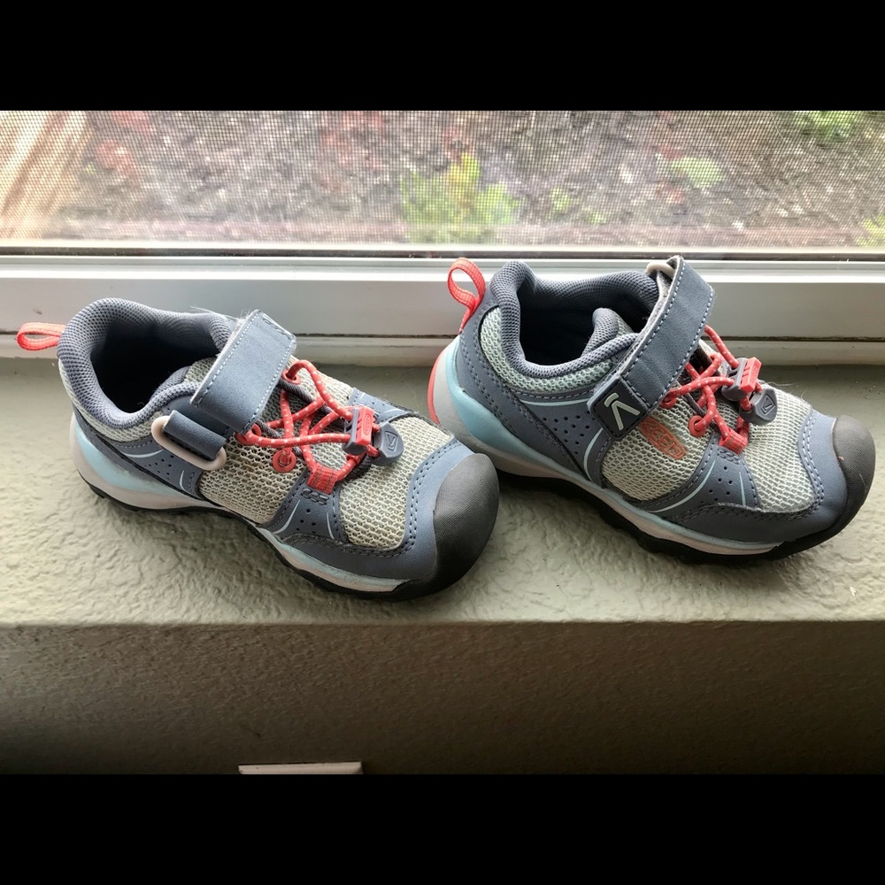 Size 8 Toddler Keens